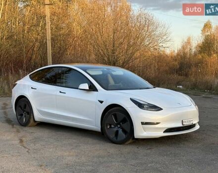 Білий Тесла Модель 3, об'ємом двигуна 0 л та пробігом 88 тис. км за 20950 $, фото 4 на Automoto.ua