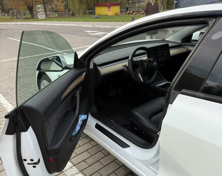 Белый Тесла Модель 3, объемом двигателя 0 л и пробегом 98 тыс. км за 19000 $, фото 10 на Automoto.ua