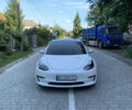 Білий Тесла Модель 3, об'ємом двигуна 0 л та пробігом 200 тис. км за 17000 $, фото 1 на Automoto.ua