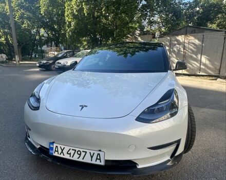 Білий Тесла Модель 3, об'ємом двигуна 0 л та пробігом 33 тис. км за 23998 $, фото 1 на Automoto.ua