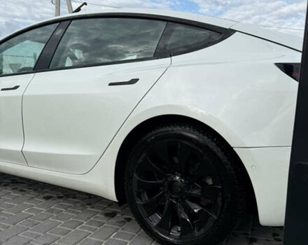 Тесла Модель 3 2021 у Києві на Automoto.ua Білий Тесла Модель 3, об'ємом двигуна 0 л та пробігом 200 тис. км за 16500 $, фото 5 на Automoto.ua