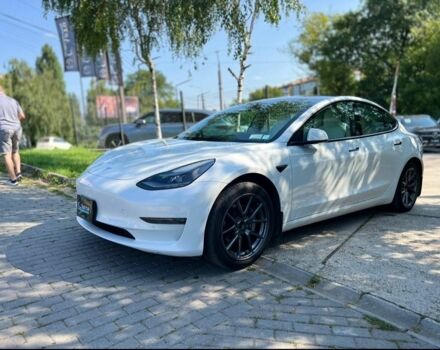 Білий Тесла Модель 3, об'ємом двигуна 0 л та пробігом 106 тис. км за 23000 $, фото 3 на Automoto.ua
