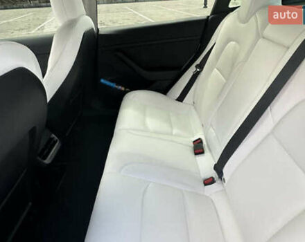 Белый Тесла Модель 3, объемом двигателя 0 л и пробегом 60 тыс. км за 19300 $, фото 10 на Automoto.ua