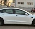 Белый Тесла Модель 3, объемом двигателя 0 л и пробегом 266 тыс. км за 13900 $, фото 2 на Automoto.ua