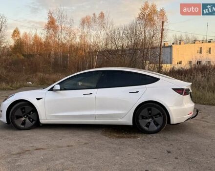 Білий Тесла Модель 3, об'ємом двигуна 0 л та пробігом 88 тис. км за 20950 $, фото 17 на Automoto.ua