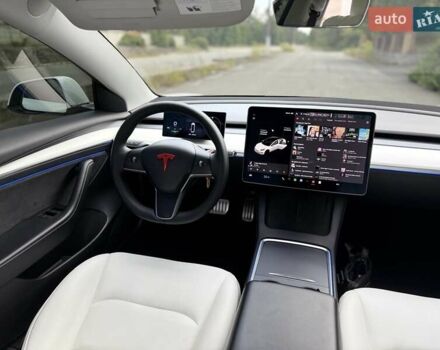 Тесла Модель 3 2021 у Малине на Automoto.ua Білий Тесла Модель 3, об'ємом двигуна 0 л та пробігом 75 тис. км за 24000 $, фото 21 на Automoto.ua