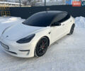 Білий Тесла Модель 3, об'ємом двигуна 0 л та пробігом 65 тис. км за 16800 $, фото 1 на Automoto.ua