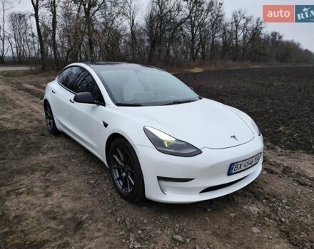 Білий Тесла Модель 3, об'ємом двигуна 0 л та пробігом 68 тис. км за 19200 $, фото 12 на Automoto.ua