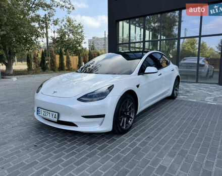 Белый Тесла Модель 3, объемом двигателя 0 л и пробегом 34 тыс. км за 21500 $, фото 14 на Automoto.ua