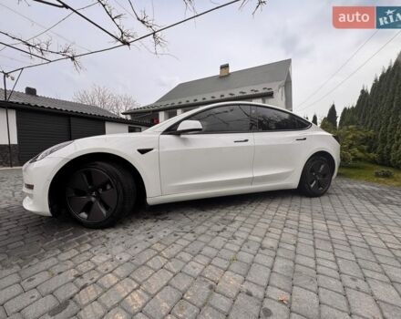 Белый Тесла Модель 3, объемом двигателя 0 л и пробегом 154 тыс. км за 14699 $, фото 10 на Automoto.ua