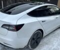 Білий Тесла Модель 3, об'ємом двигуна 0 л та пробігом 59 тис. км за 19700 $, фото 2 на Automoto.ua