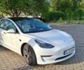Белый Тесла Модель 3, объемом двигателя 0 л и пробегом 95 тыс. км за 20900 $, фото 2 на Automoto.ua