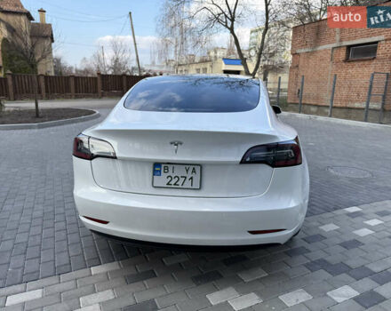 Белый Тесла Модель 3, объемом двигателя 0 л и пробегом 37 тыс. км за 19999 $, фото 43 на Automoto.ua