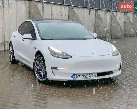Білий Тесла Модель 3, об'ємом двигуна 0 л та пробігом 87 тис. км за 23700 $, фото 8 на Automoto.ua