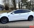 Белый Тесла Модель 3, объемом двигателя 0.21 л и пробегом 90 тыс. км за 20500 $, фото 1 на Automoto.ua