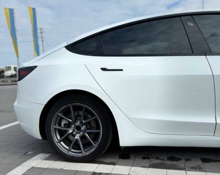 Тесла Модель 3 2021 у Луцьку на Automoto.ua Білий Тесла Модель 3, об'ємом двигуна 0 л та пробігом 170 тис. км за 18500 $, фото 8 на Automoto.ua