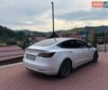 Білий Тесла Модель 3, об'ємом двигуна 0 л та пробігом 100 тис. км за 20500 $, фото 4 на Automoto.ua