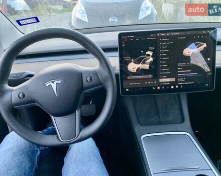 Белый Тесла Модель 3, объемом двигателя 0 л и пробегом 27 тыс. км за 19750 $, фото 19 на Automoto.ua