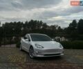 Білий Тесла Модель 3, об'ємом двигуна 0 л та пробігом 95 тис. км за 19000 $, фото 1 на Automoto.ua
