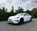 Білий Тесла Модель 3, об'ємом двигуна 0 л та пробігом 75 тис. км за 25600 $, фото 1 на Automoto.ua