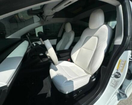 Белый Тесла Модель 3, объемом двигателя 0 л и пробегом 13 тыс. км за 13600 $, фото 9 на Automoto.ua