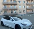 Белый Тесла Модель 3, объемом двигателя 0 л и пробегом 750 тыс. км за 21800 $, фото 1 на Automoto.ua