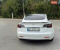 Белый Тесла Модель 3, объемом двигателя 0 л и пробегом 90 тыс. км за 14888 $, фото 12 на Automoto.ua