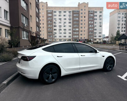 Тесла Модель 3 2021 в Днепре (Днепропетровске) на Automoto.ua Белый Тесла Модель 3, объемом двигателя 0 л и пробегом 38 тыс. км за 22000 $, фото 5 на Automoto.ua