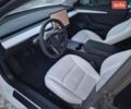 Белый Тесла Модель 3, объемом двигателя 0 л и пробегом 50 тыс. км за 19200 $, фото 2 на Automoto.ua