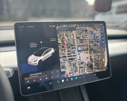 Білий Тесла Модель 3, об'ємом двигуна 0 л та пробігом 106 тис. км за 18900 $, фото 25 на Automoto.ua