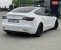 Білий Тесла Модель 3, об'ємом двигуна 0 л та пробігом 91 тис. км за 18500 $, фото 3 на Automoto.ua
