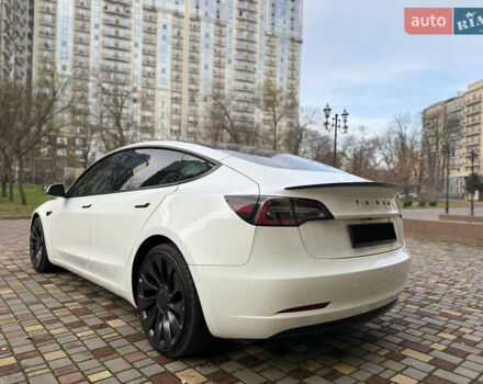 Белый Тесла Модель 3, объемом двигателя 0 л и пробегом 60 тыс. км за 22900 $, фото 6 на Automoto.ua