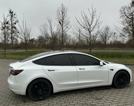 Белый Тесла Модель 3, объемом двигателя 0 л и пробегом 132 тыс. км за 21999 $, фото 10 на Automoto.ua