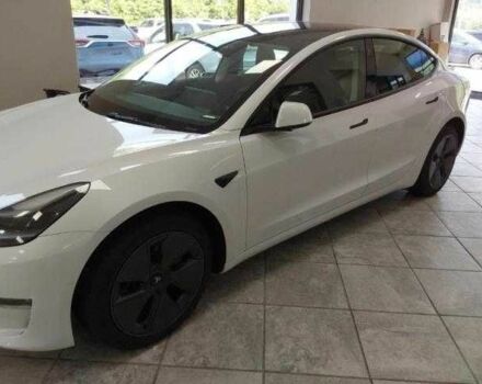 Белый Тесла Модель 3, объемом двигателя 0 л и пробегом 73 тыс. км за 18000 $, фото 6 на Automoto.ua