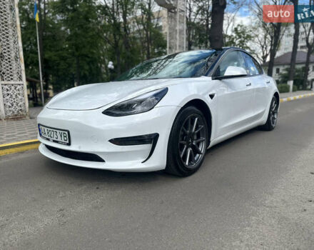 Белый Тесла Модель 3, объемом двигателя 0 л и пробегом 53 тыс. км за 19900 $, фото 5 на Automoto.ua