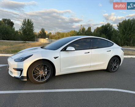 Білий Тесла Модель 3, об'ємом двигуна 0 л та пробігом 45 тис. км за 19500 $, фото 5 на Automoto.ua