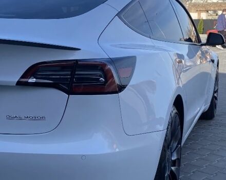 Білий Тесла Модель 3, об'ємом двигуна 0 л та пробігом 33 тис. км за 29999 $, фото 15 на Automoto.ua