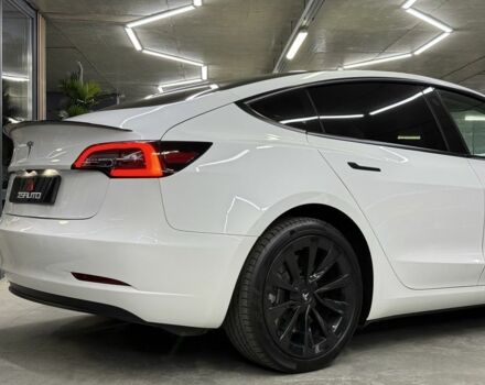 Белый Тесла Модель 3, объемом двигателя 0 л и пробегом 76 тыс. км за 22900 $, фото 11 на Automoto.ua