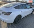 Белый Тесла Модель 3, объемом двигателя 0 л и пробегом 63 тыс. км за 25500 $, фото 2 на Automoto.ua