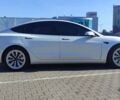 Белый Тесла Модель 3, объемом двигателя 0 л и пробегом 72 тыс. км за 20700 $, фото 1 на Automoto.ua