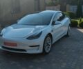 Белый Тесла Модель 3, объемом двигателя 0 л и пробегом 95 тыс. км за 18700 $, фото 2 на Automoto.ua