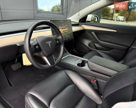 Белый Тесла Модель 3, объемом двигателя 0 л и пробегом 70 тыс. км за 22600 $, фото 25 на Automoto.ua
