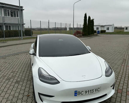 Белый Тесла Модель 3, объемом двигателя 0 л и пробегом 132 тыс. км за 21999 $, фото 1 на Automoto.ua