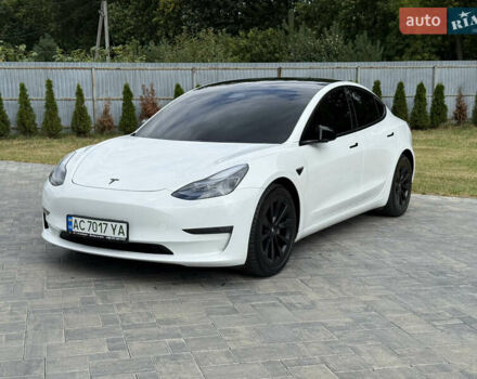 Белый Тесла Модель 3, объемом двигателя 0 л и пробегом 71 тыс. км за 23000 $, фото 45 на Automoto.ua