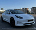 Тесла Модель 3 2022 в Киеве на Automoto.ua Белый Тесла Модель 3, объемом двигателя 0 л и пробегом 34 тыс. км за 15200 $, фото 2 на Automoto.ua