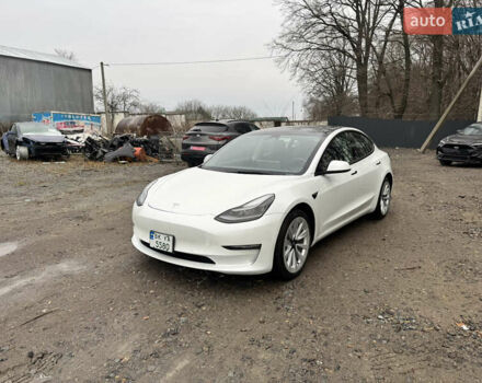 Белый Тесла Модель 3, объемом двигателя 0 л и пробегом 28 тыс. км за 19990 $, фото 4 на Automoto.ua