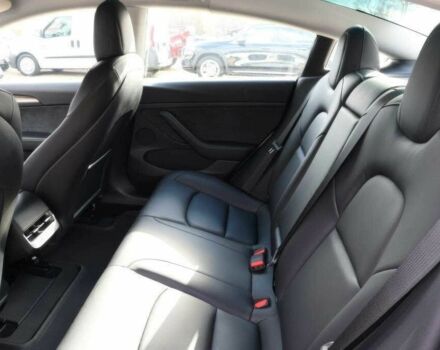 Білий Тесла Модель 3, об'ємом двигуна 0 л та пробігом 18 тис. км за 8900 $, фото 11 на Automoto.ua