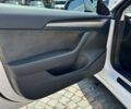 Белый Тесла Модель 3, объемом двигателя 0 л и пробегом 42 тыс. км за 18000 $, фото 6 на Automoto.ua
