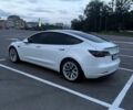 Білий Тесла Модель 3, об'ємом двигуна 0 л та пробігом 88 тис. км за 19700 $, фото 4 на Automoto.ua