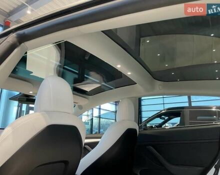 Белый Тесла Модель 3, объемом двигателя 0 л и пробегом 18 тыс. км за 28999 $, фото 27 на Automoto.ua